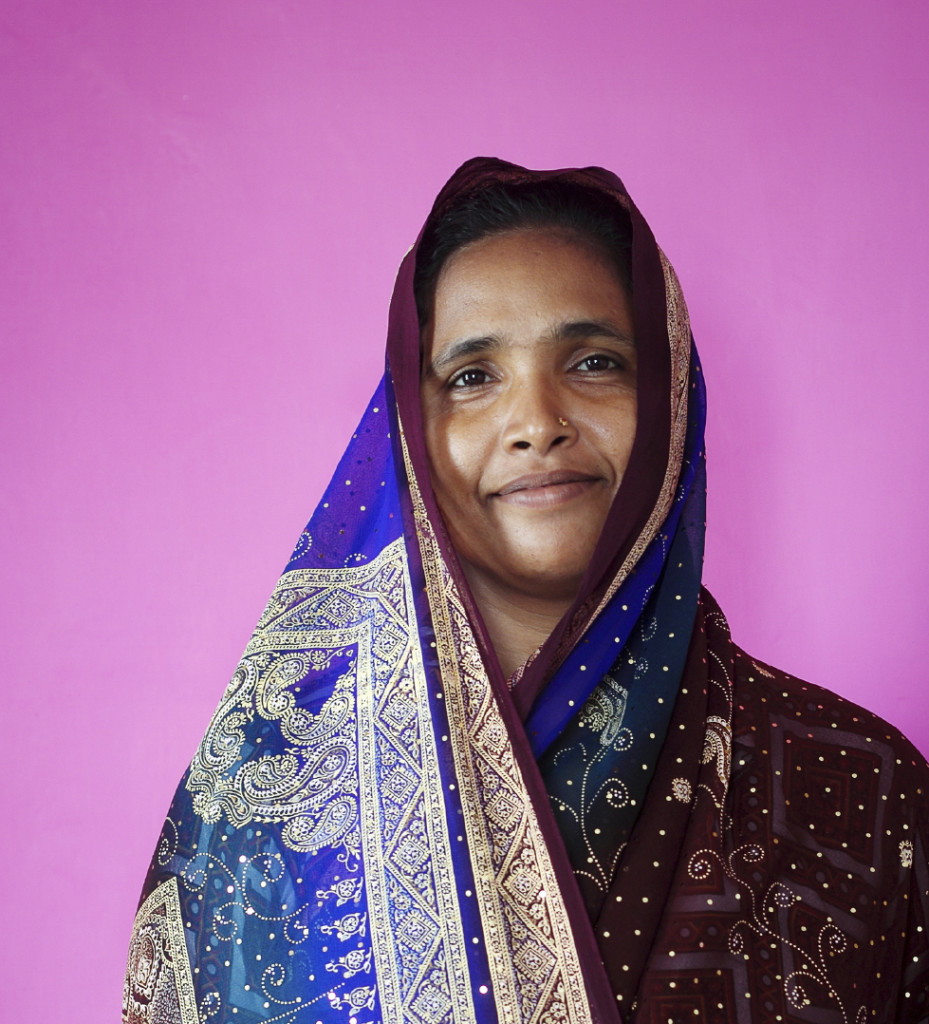 PurplePakistanWomancrop